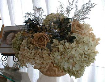 Bouquet d'hydranges et de roses